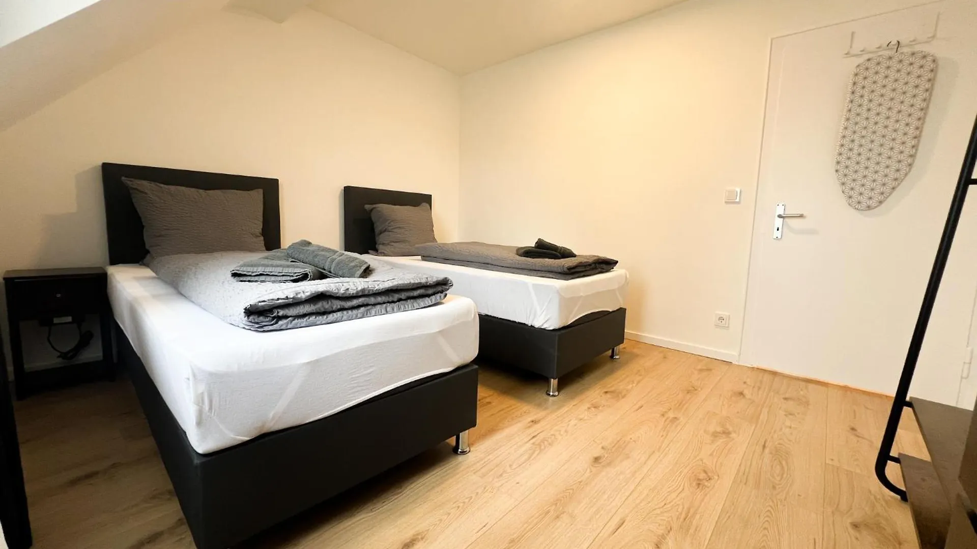 Vibehome Duesseldorf - Stadtmitte 0*, Dusseldorf