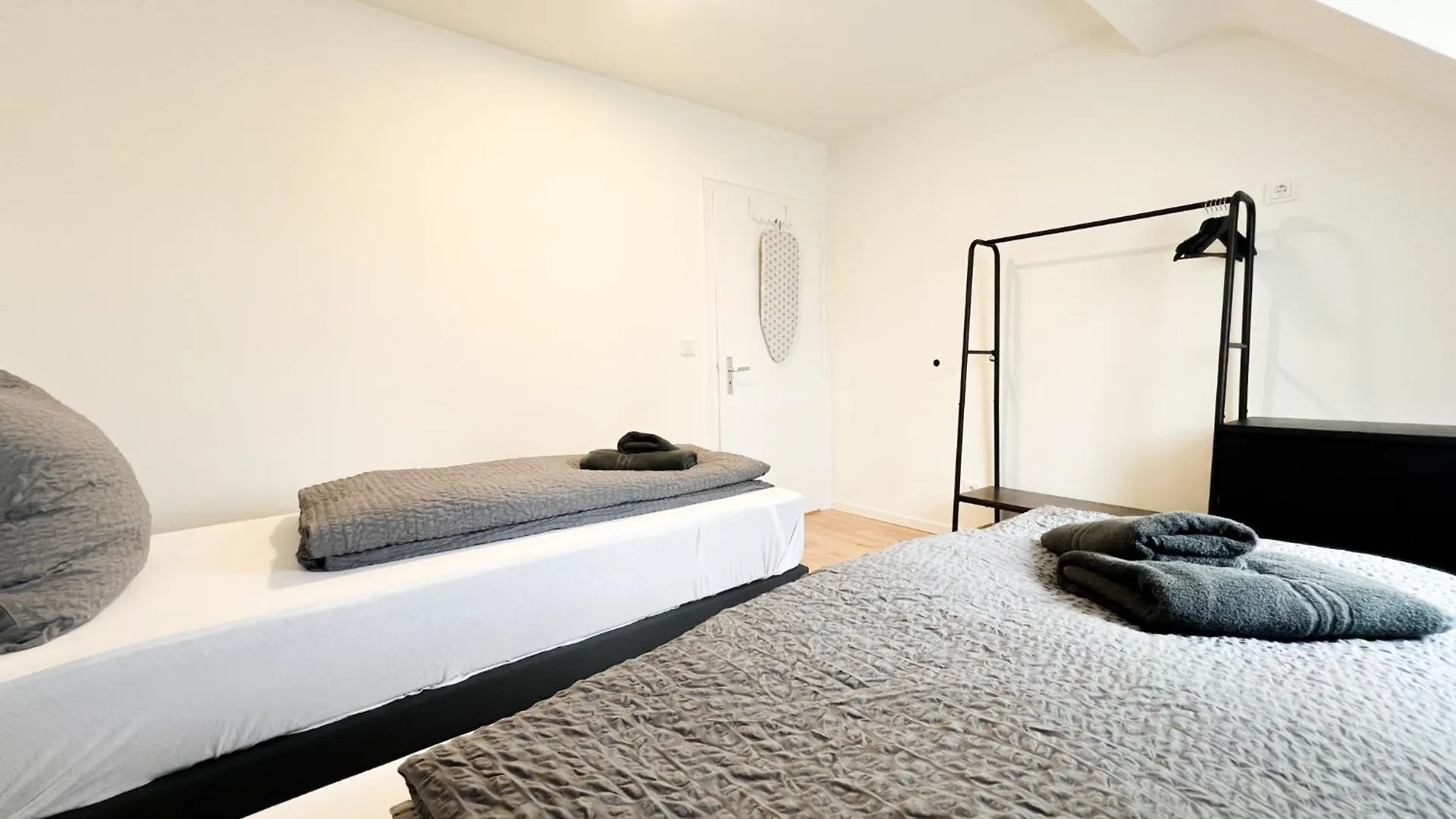 Vibehome Duesseldorf - Stadtmitte Germany