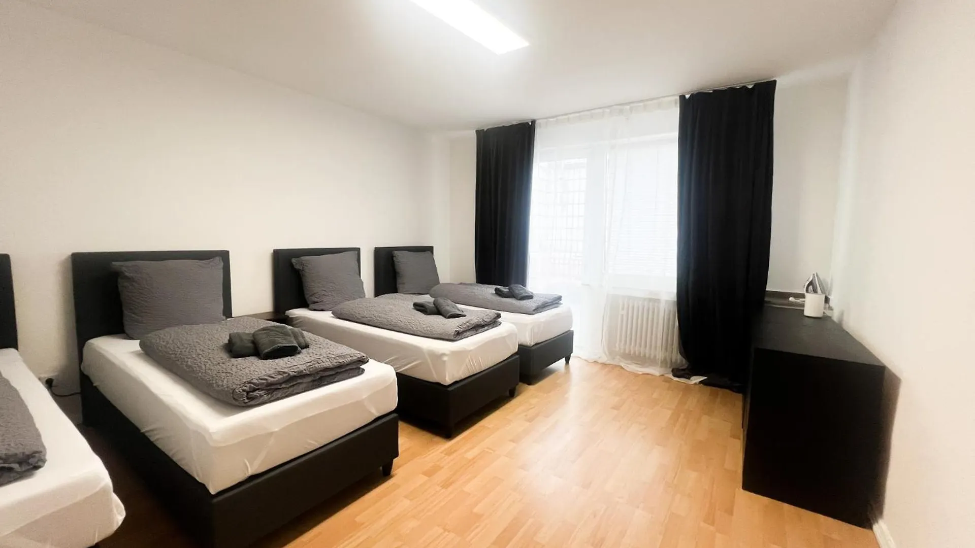 Vibehome Duesseldorf - Stadtmitte Apartment